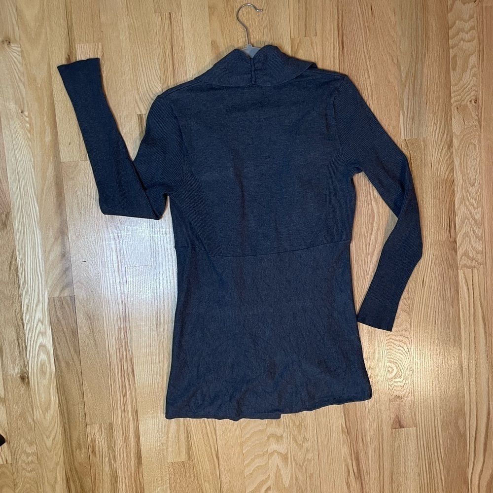 White House Black Market Gray Open Front Cardigan Sweater Size Medium - Picture 5 of 9